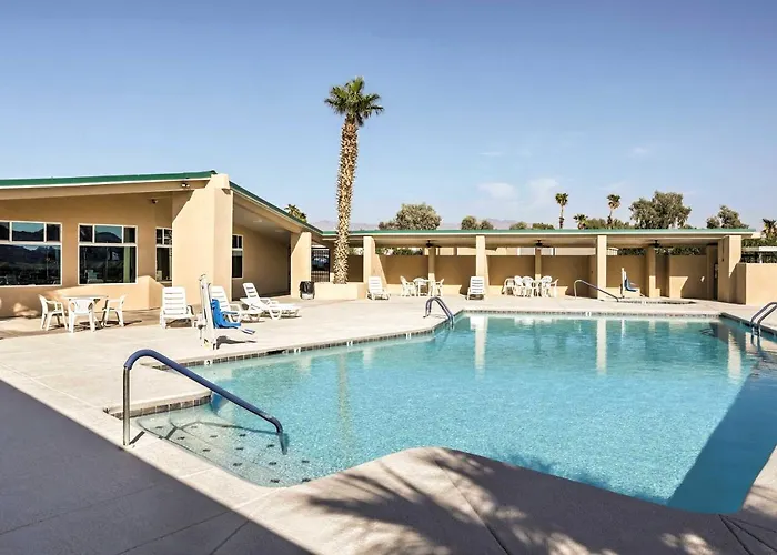 Dock & Access: Cozy Havasu Home! *