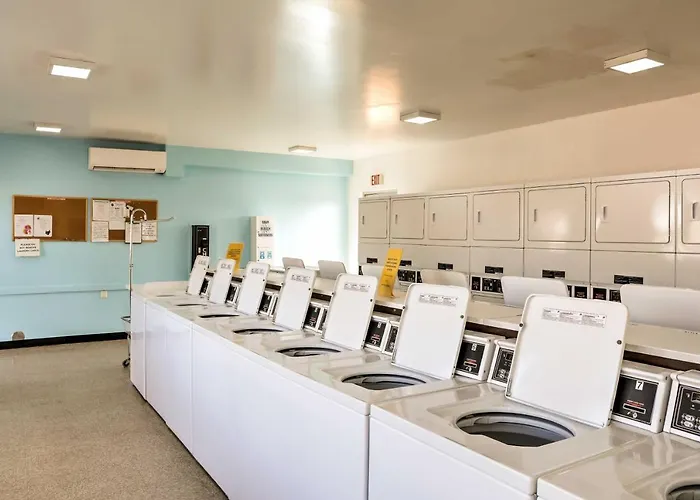 Casa vacanze Dock & Access: Cozy Havasu Home!
