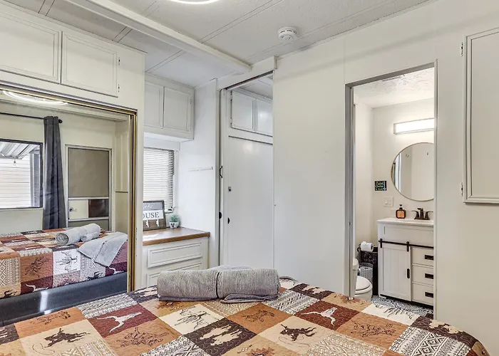 Casa vacanze Dock & Access: Cozy Havasu Home! Lake Havasu City