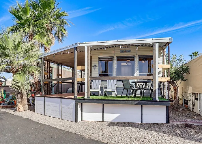 Dock & Access: Cozy Havasu Home! *